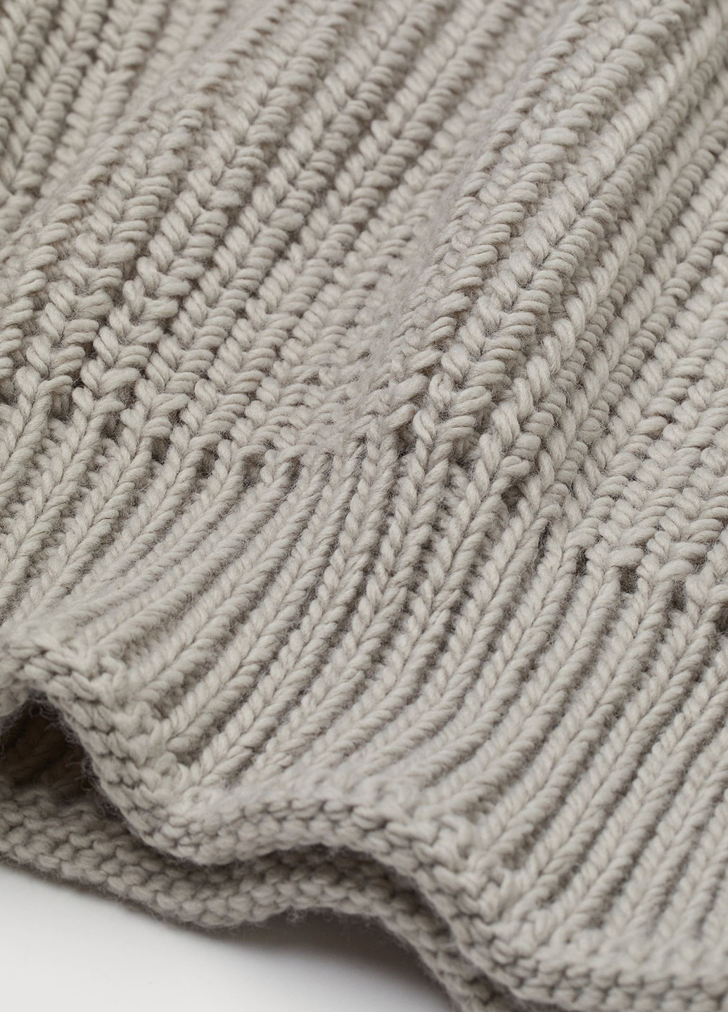 Серый зимний джемпер зимовий H&M