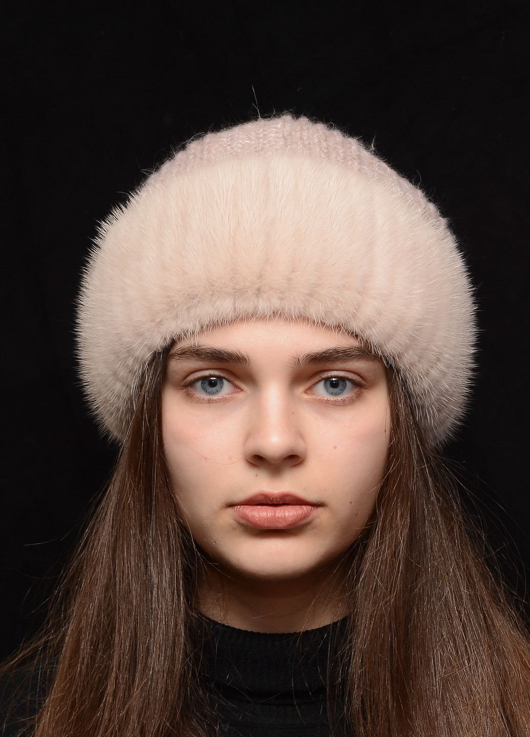 Женская зимняя норковая шапка с бубоном Меховой Стиль ажур (199007402)