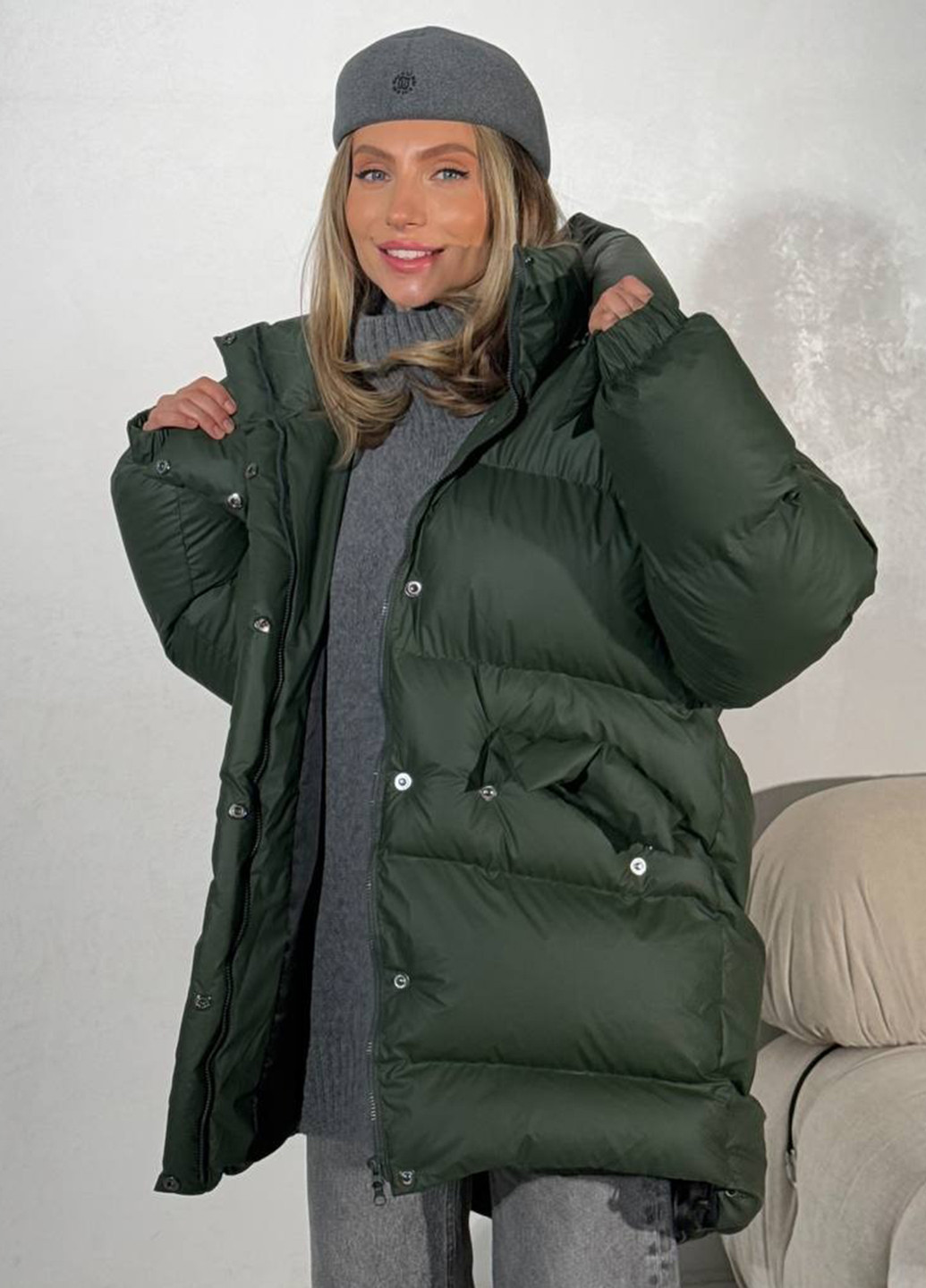 Оливковий зимній Пуховик No Brand