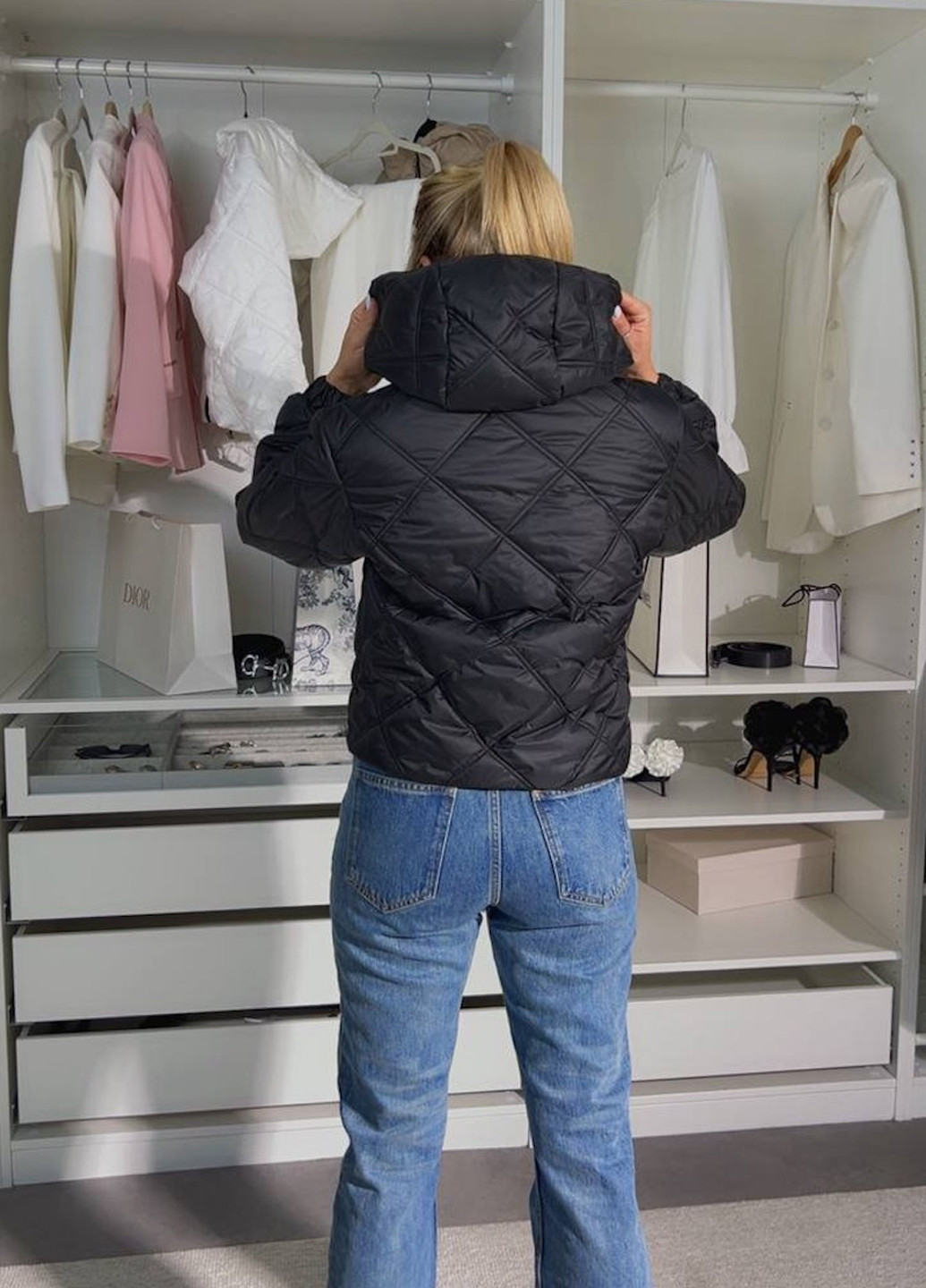 Чорна демісезонна куртка No Brand