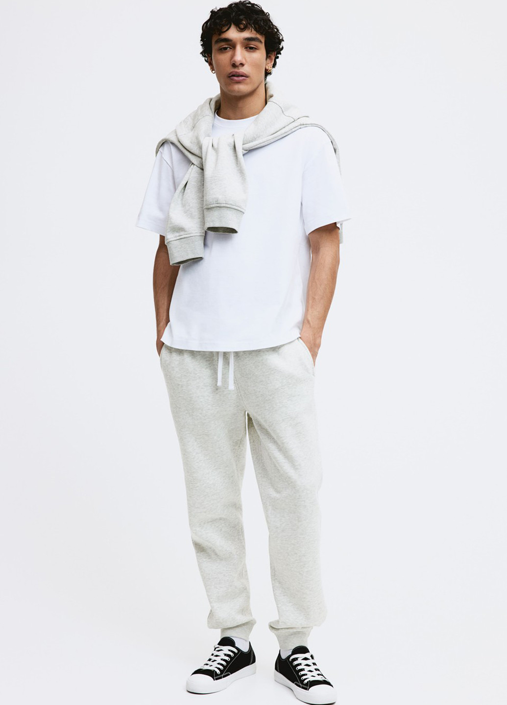 Светло-серые спортивные демисезонные джоггеры брюки H&M