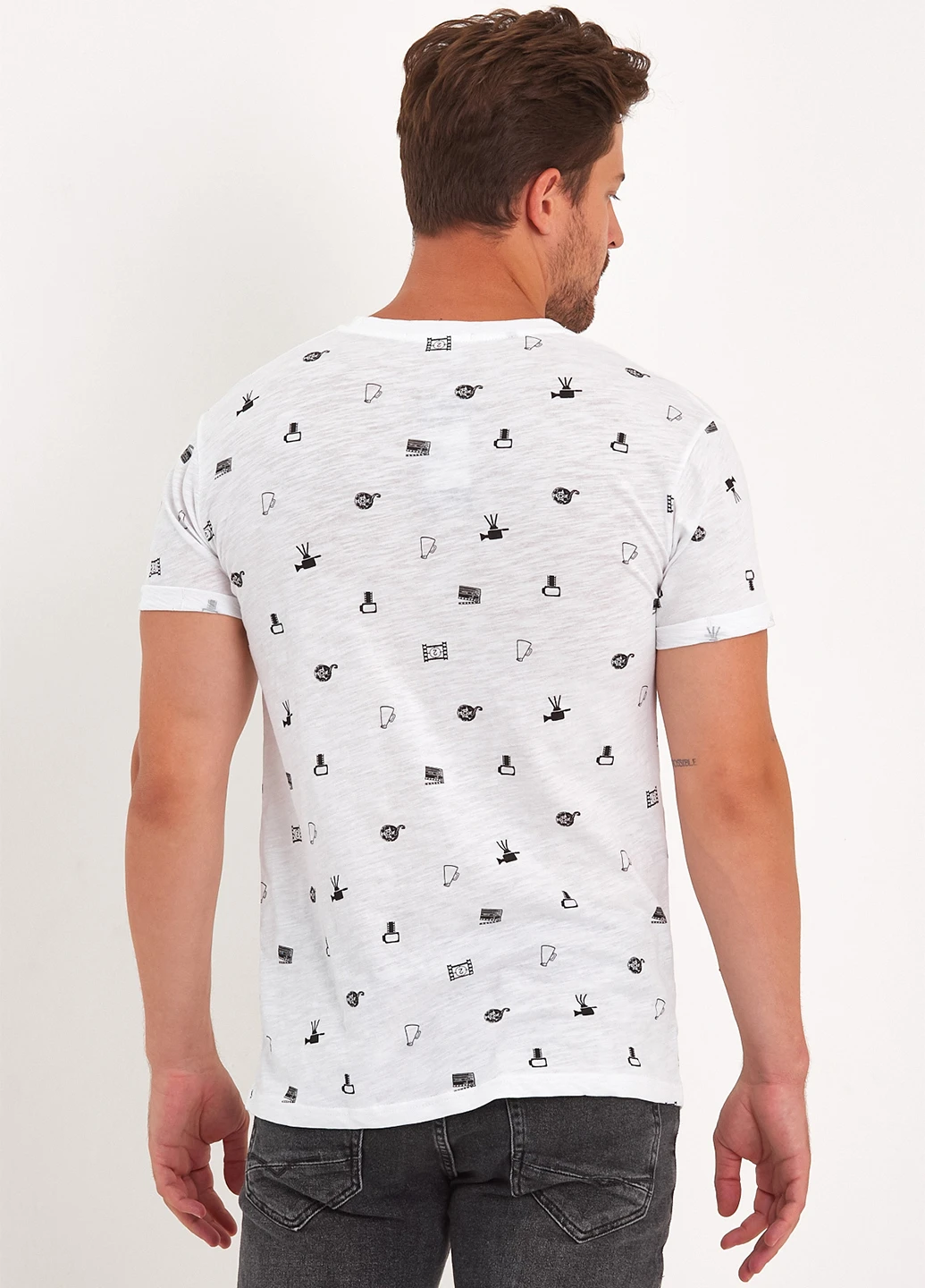 Белая футболка Trend Collection