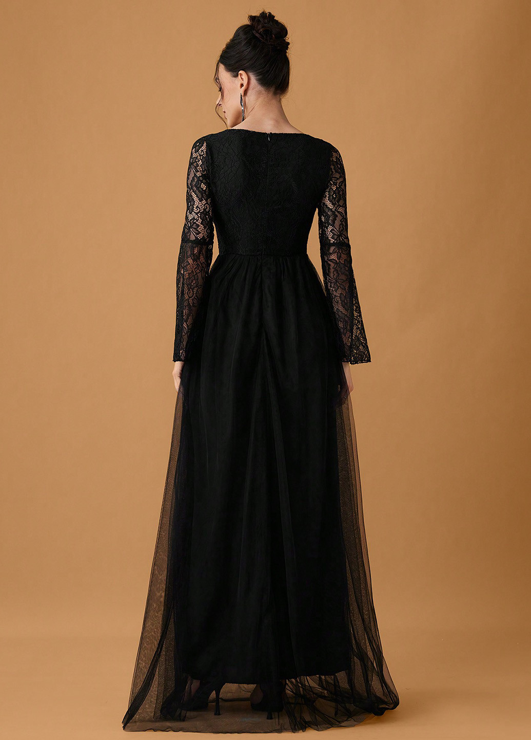 Чорна вечірня сукня кльош SHEIN однотонна