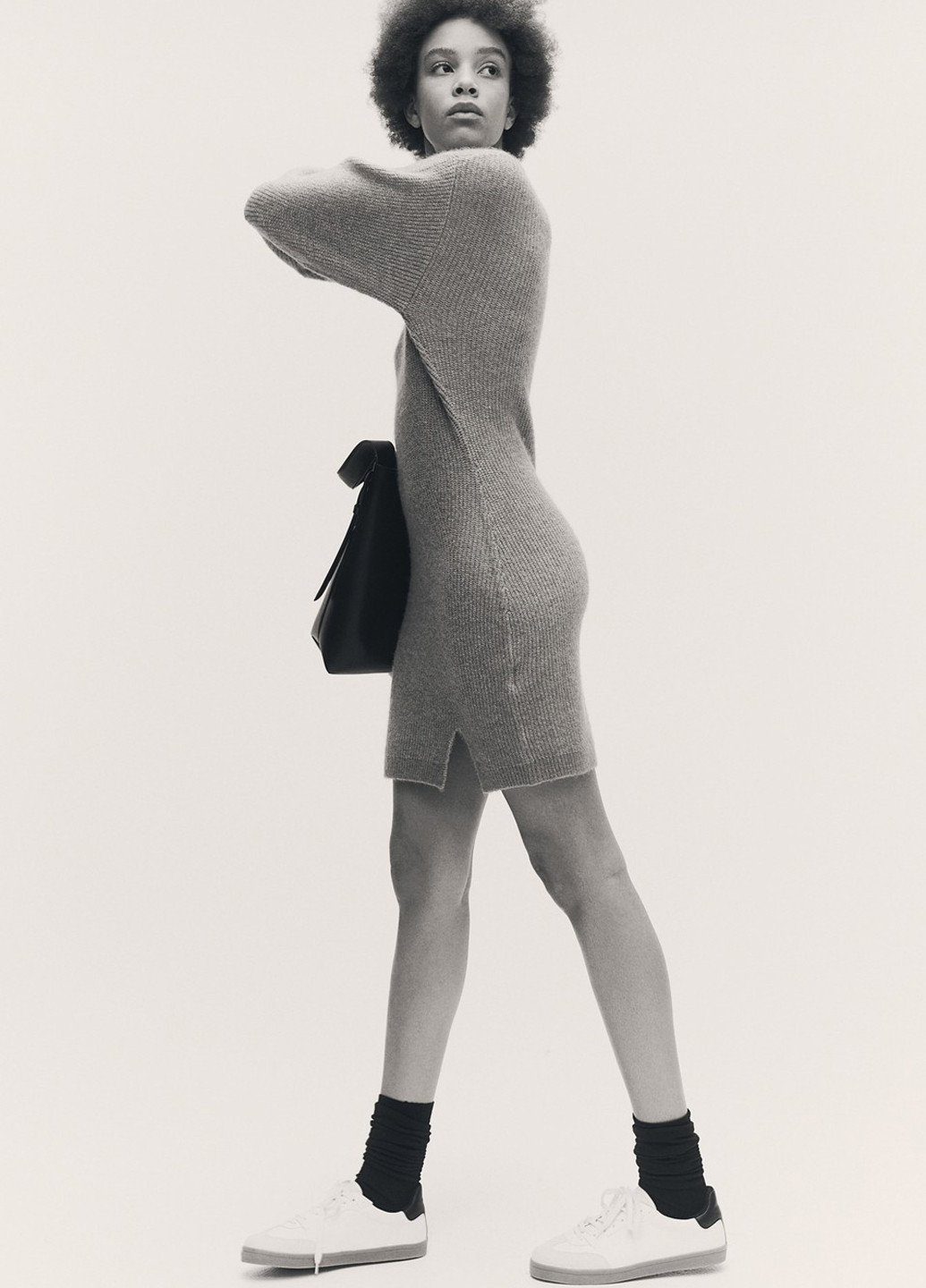 Бежевое платье зимнее H&M