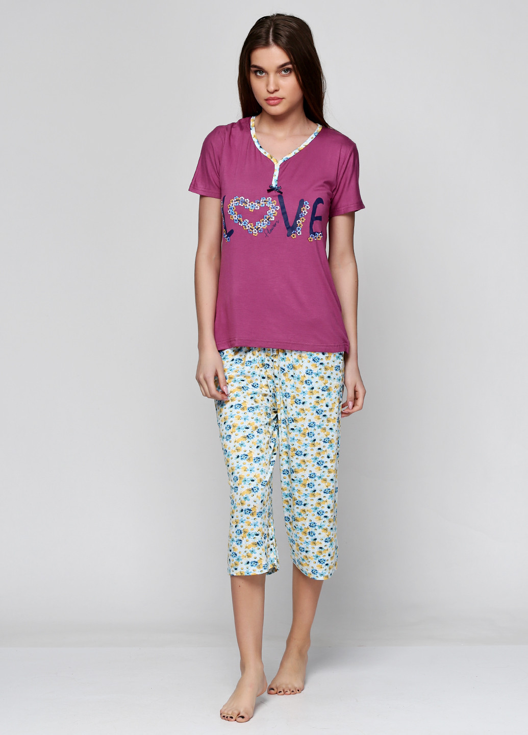 Сиреневый демисезонный комплект (футболка, капри) SNC Pijama