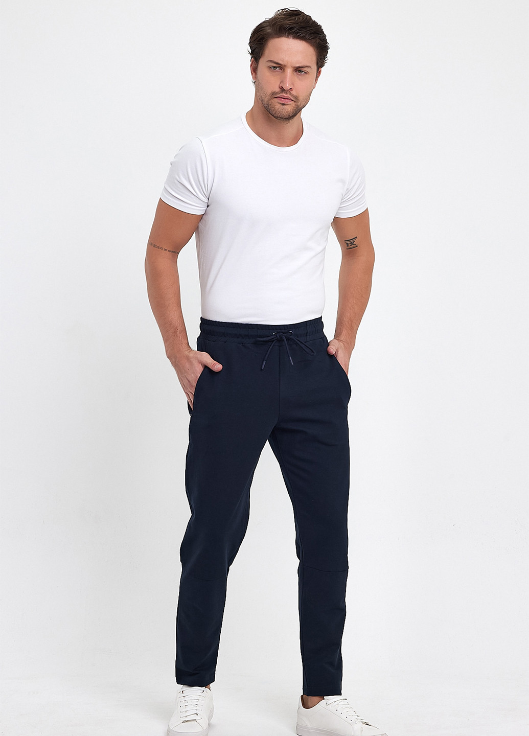 Темно-синие спортивные демисезонные зауженные брюки Trend Collection
