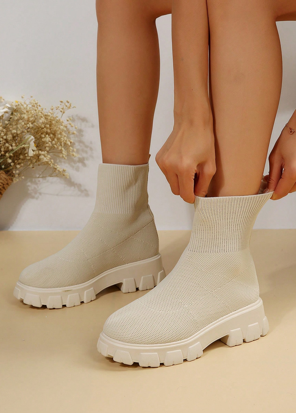 Осенние ботильоны SHEIN на тракторной подошве тканевые