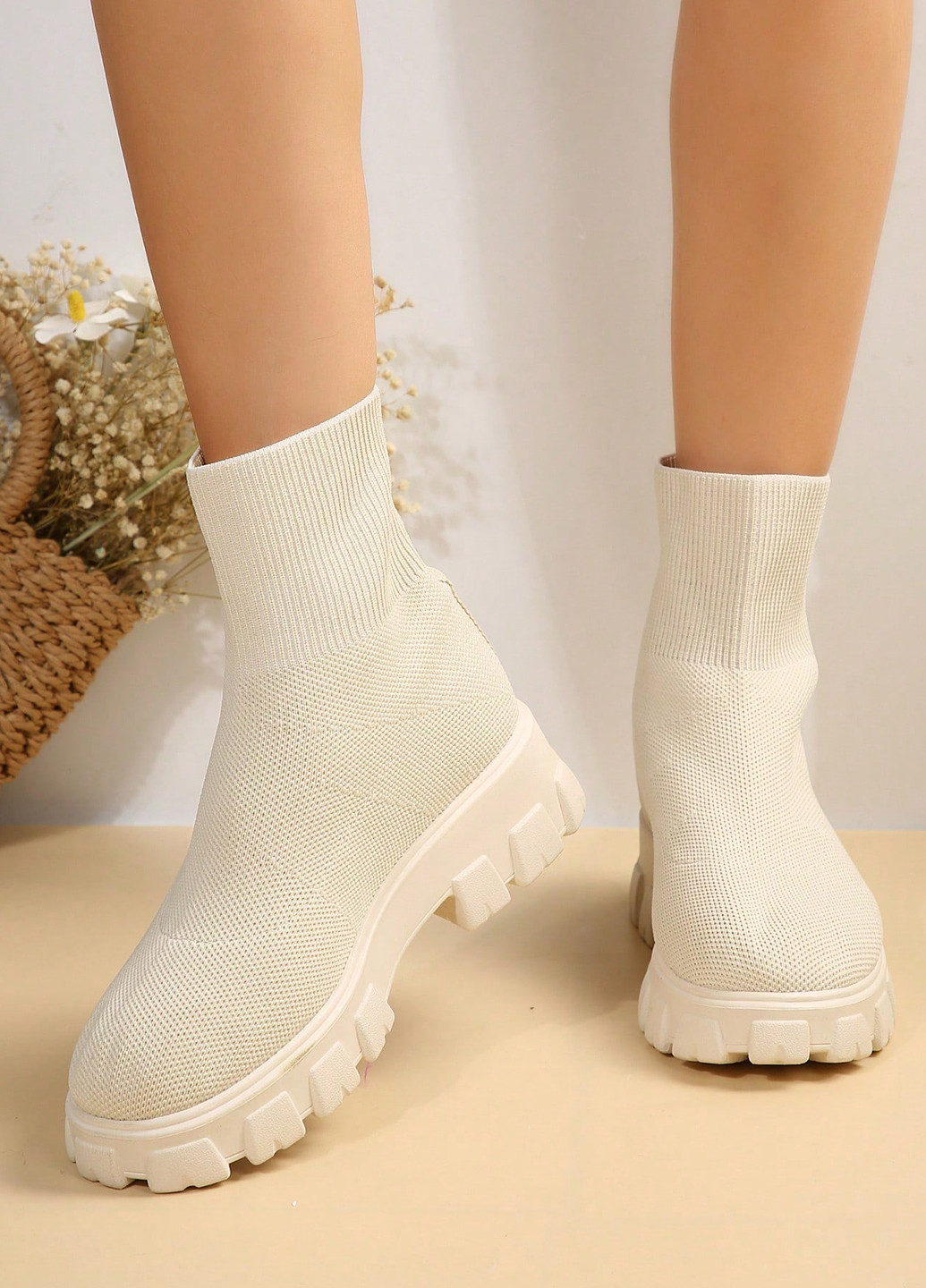 Осенние ботильоны SHEIN на тракторной подошве тканевые