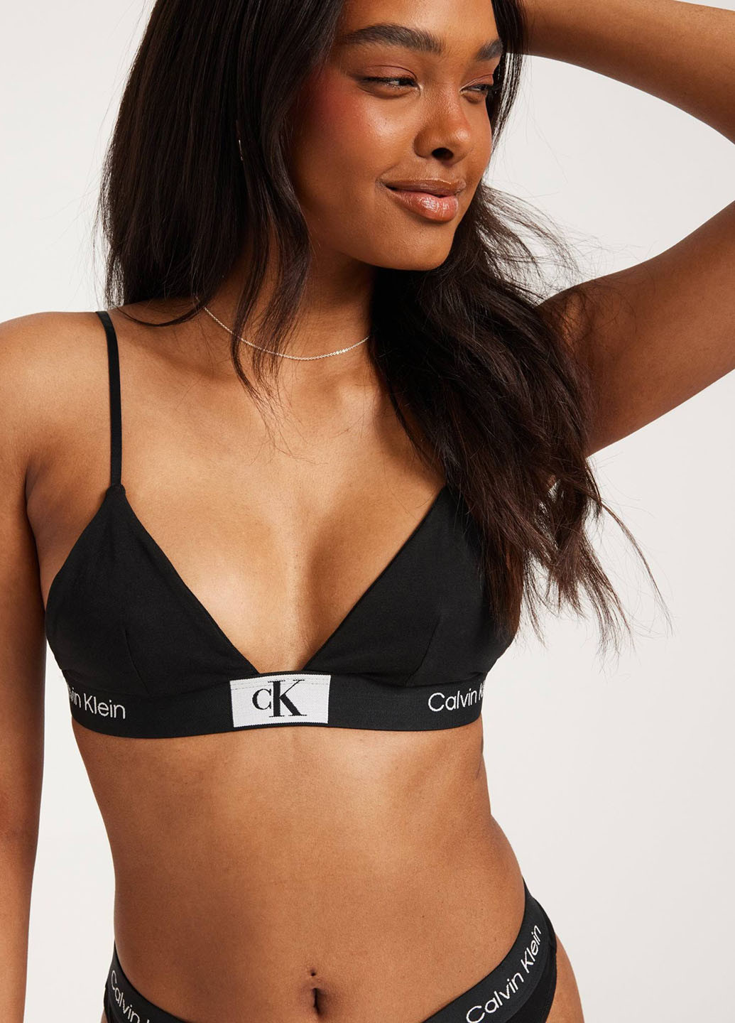 Чорний демісезонний комплект (бюстгальтер, трусики) Calvin Klein