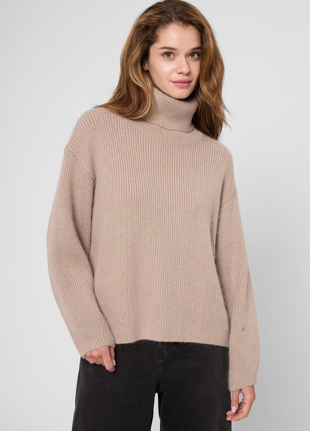 Бежевый зимний свитер PRPY