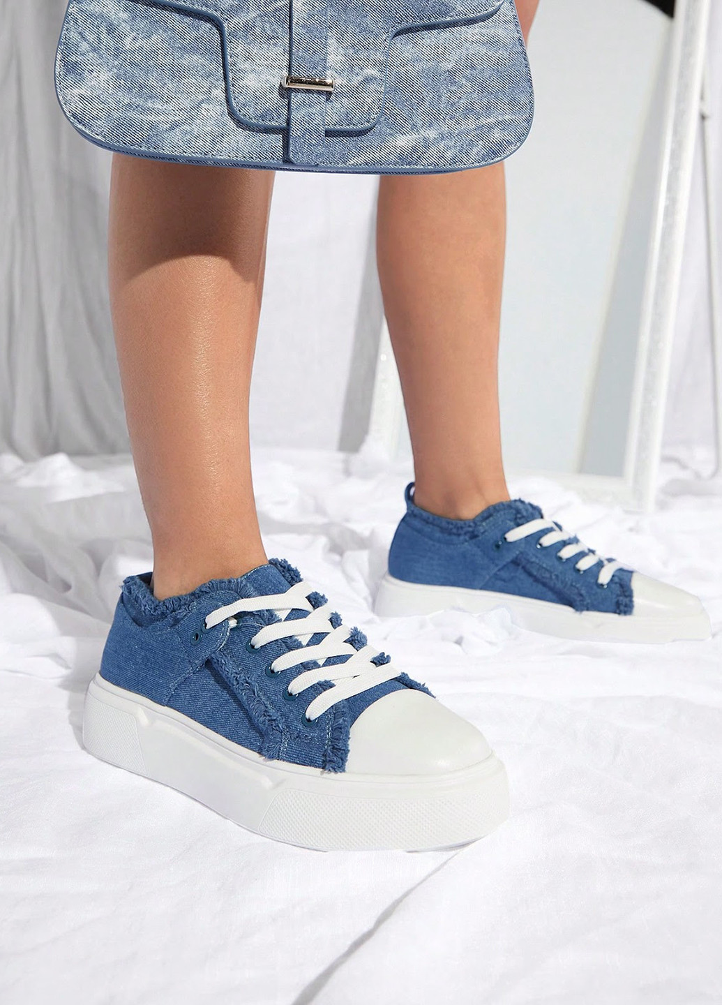 Синій кеди SHEIN