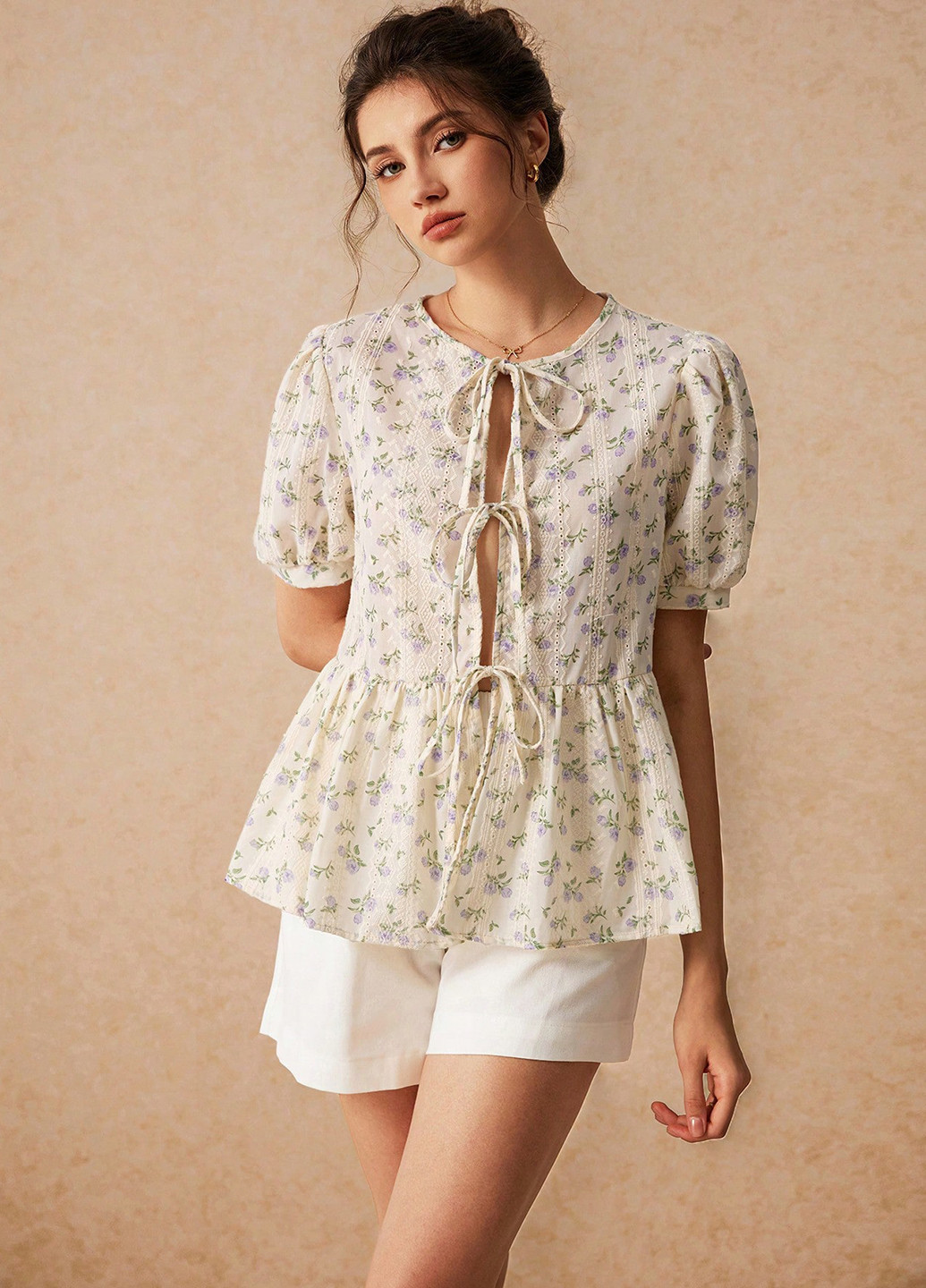 Комбінована блуза з баскою SHEIN