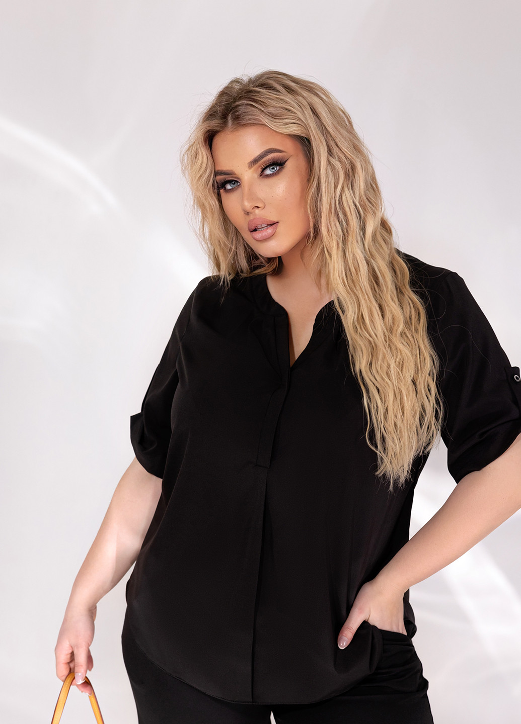 Чёрная блуза Demma