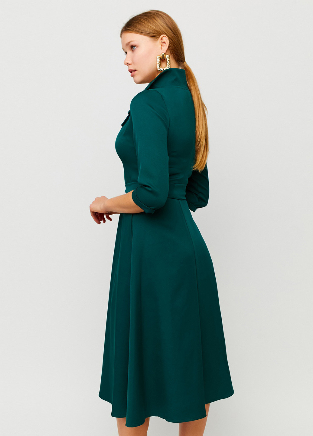 Темно-зеленое кэжуал платье клеш Karree однотонное