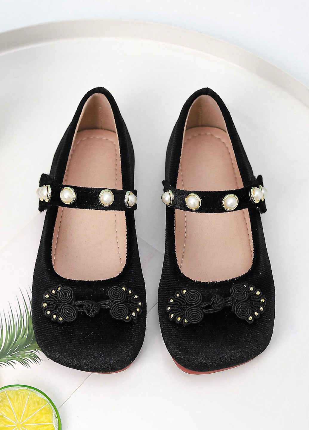 Черные туфли на низком каблуке SHEIN