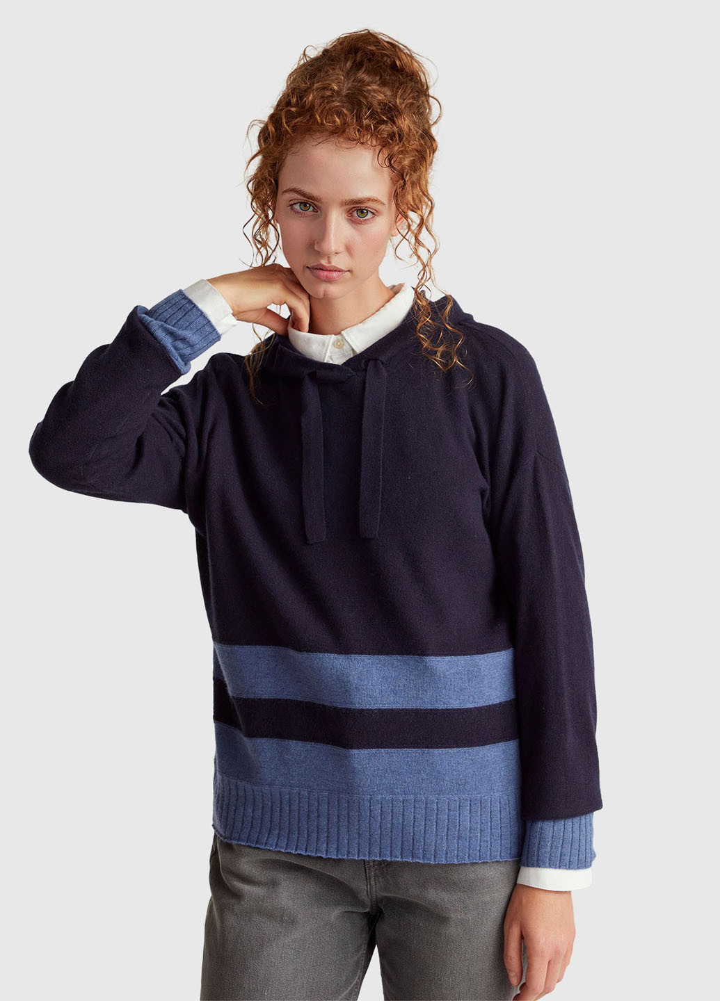 Темно-синий демисезонный свитер United Colors of Benetton