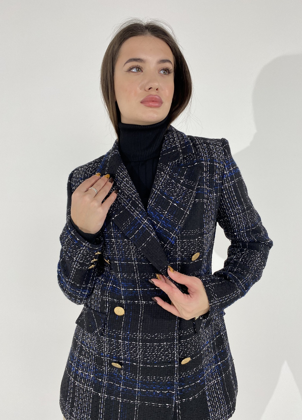 Цветной женский пиджак женский в клеточку черно-синий Fi More - демисезонный