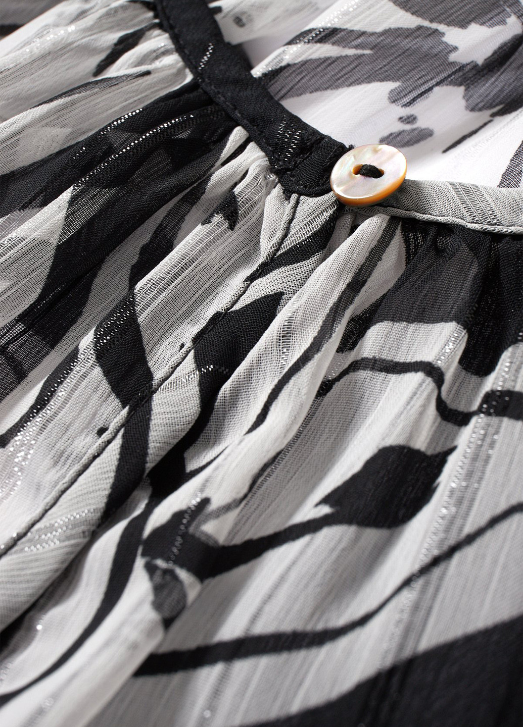 Чорно-білий кежуал сукня оверсайз C&A з квітковим принтом