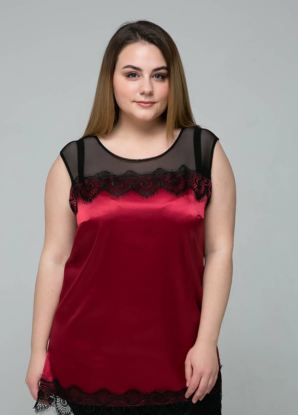 Бордовая летняя атласная блуза с кружевом тони бордо Tatiana