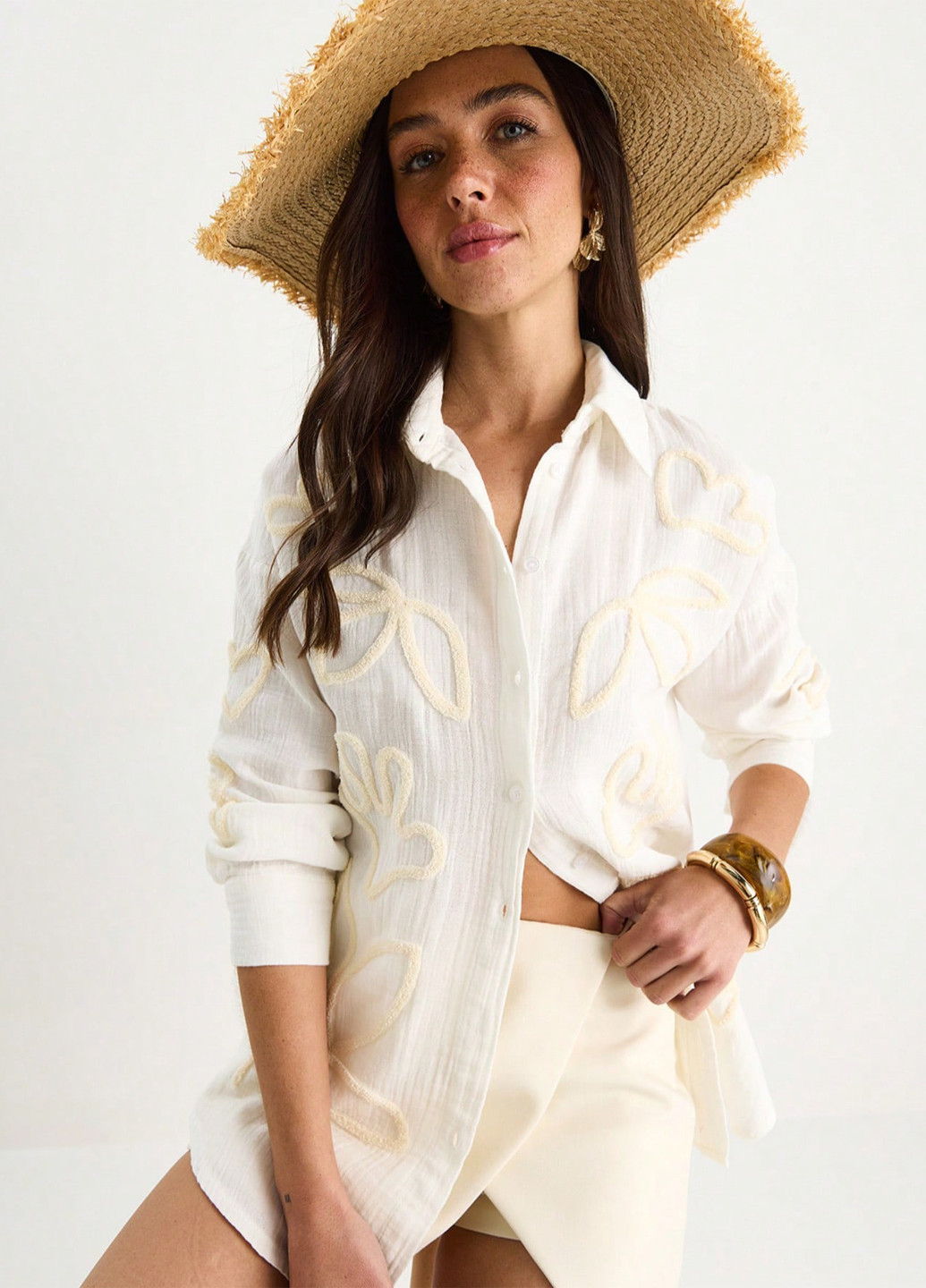 Молочная блуза SHEIN