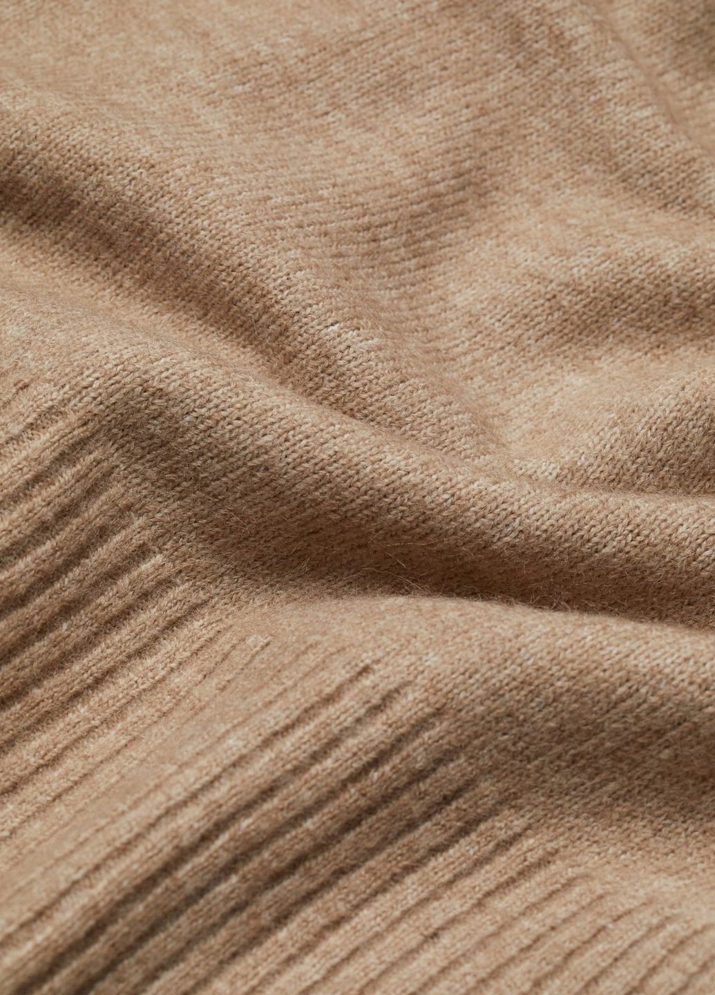 Бежевий зимовий в'язаний светр з коміром H&M