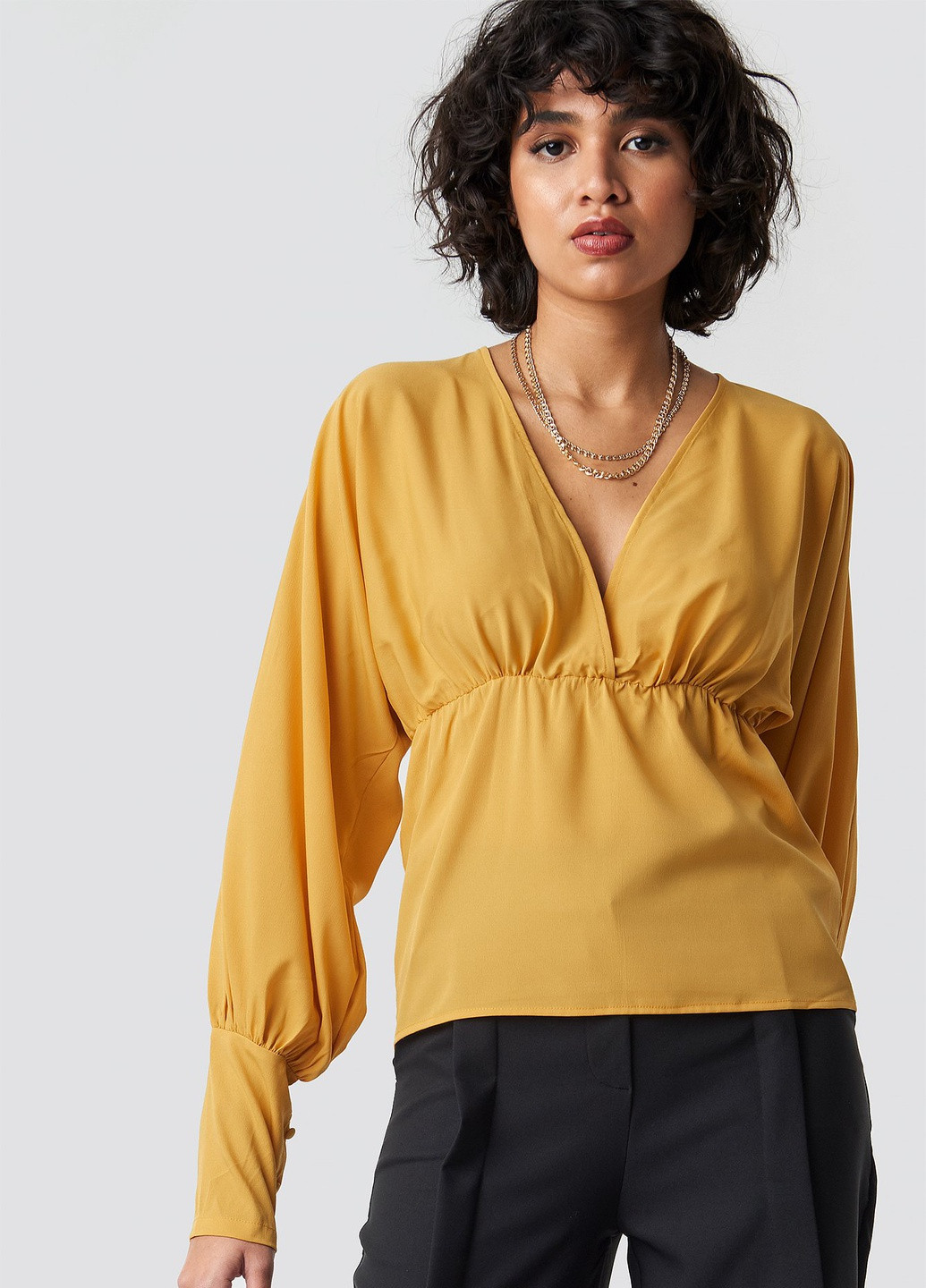 Жёлтая блуза NA-KD