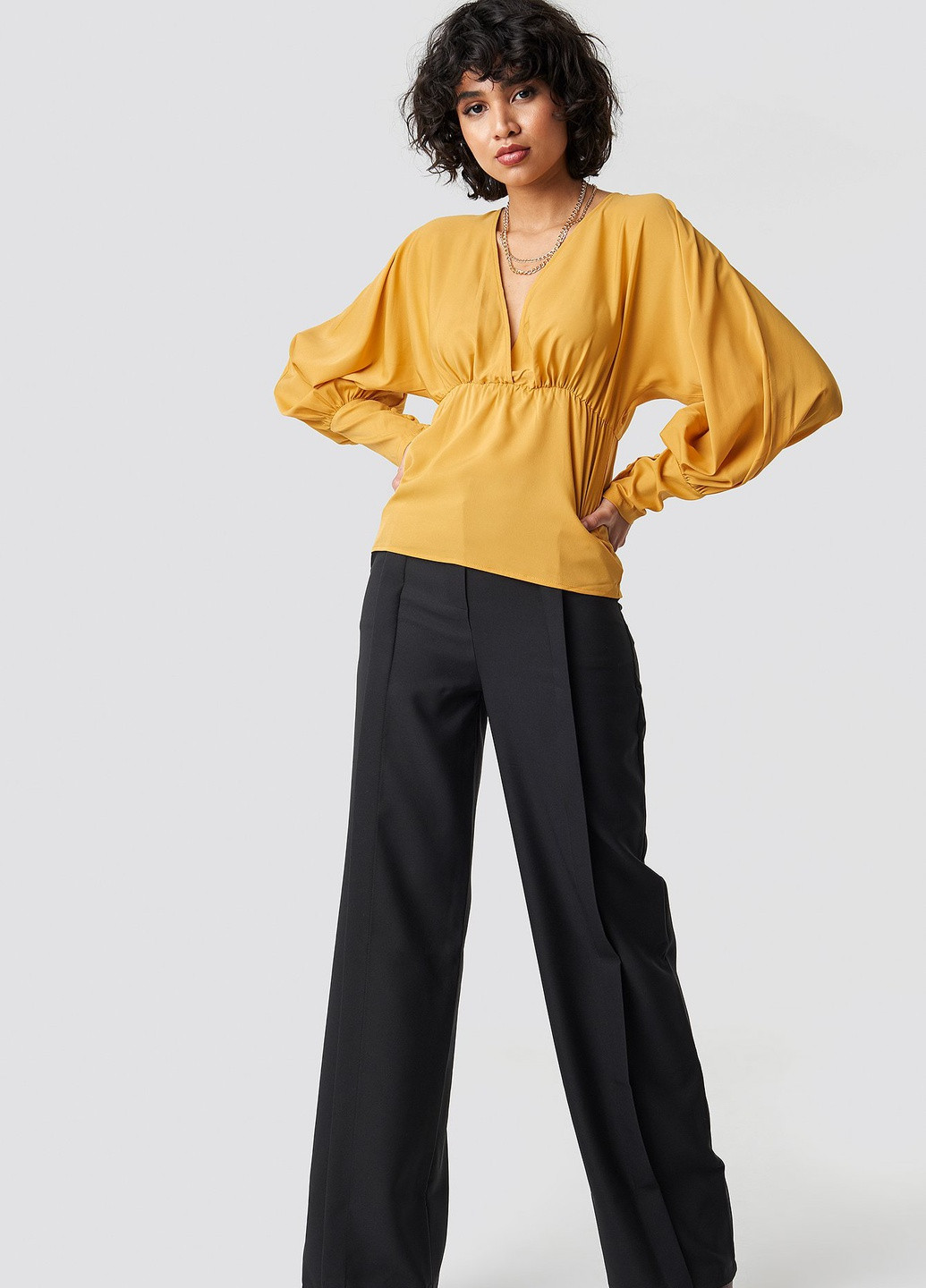 Жёлтая блуза NA-KD