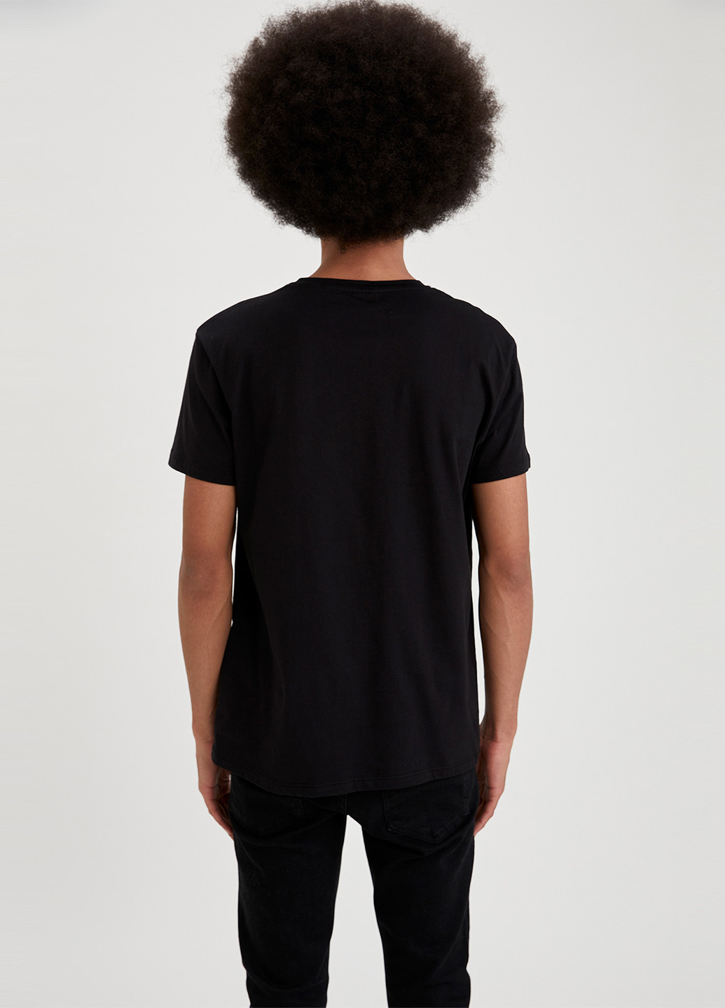 Черная летняя футболка DeFacto
