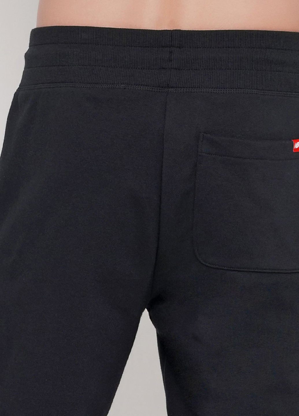 Черные спортивные демисезонные джоггеры брюки New Balance