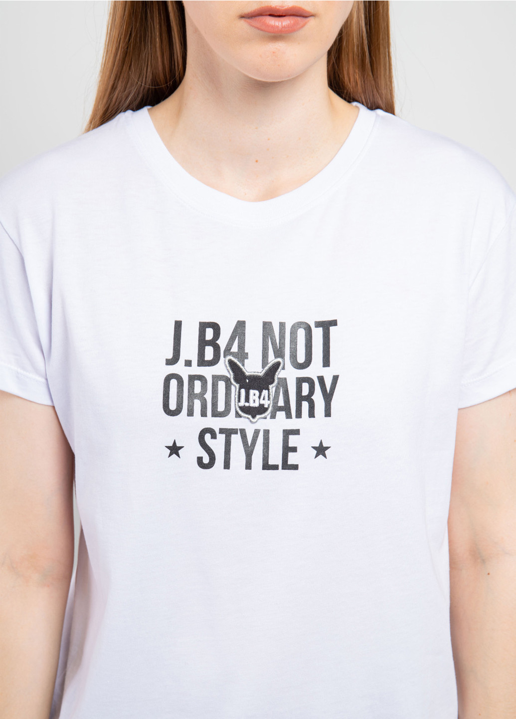 Белая всесезон футболка J.B4 (Just Before)