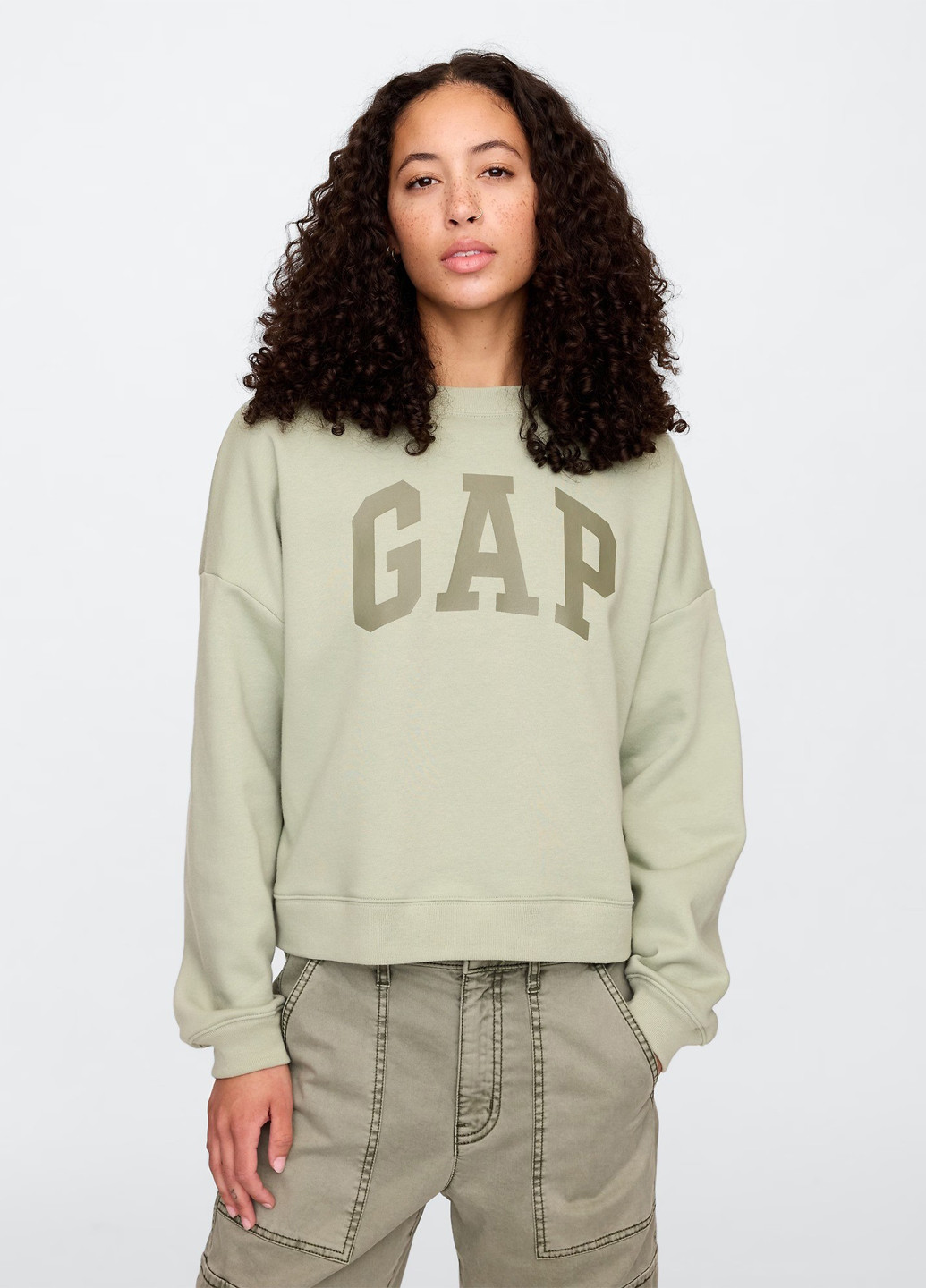 Зеленый свитшот Gap логотип без декора (336933316)