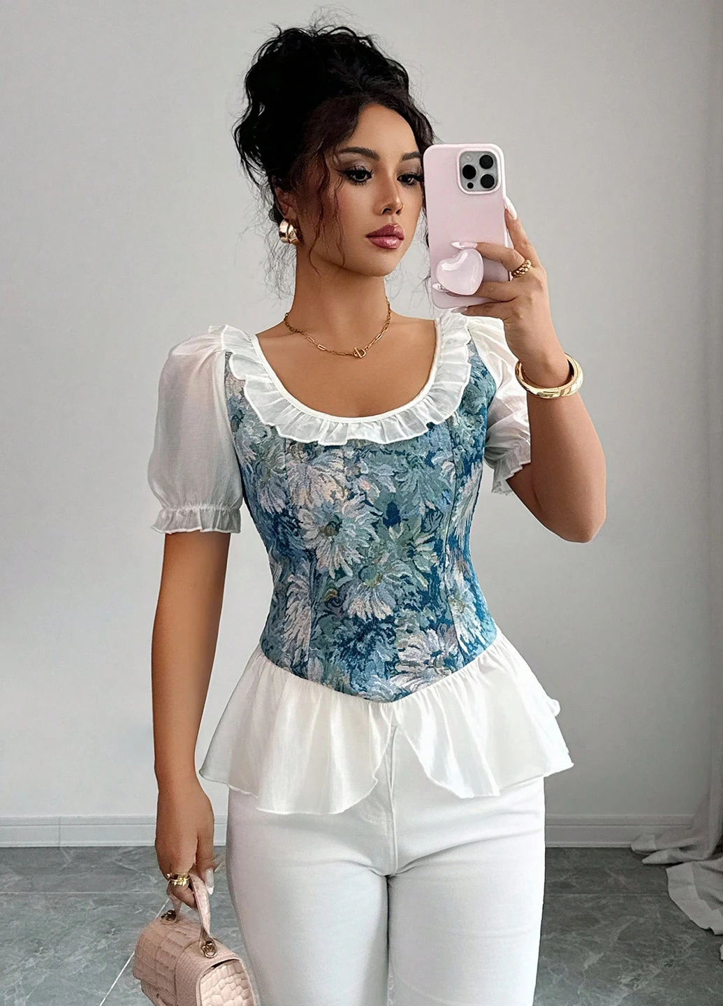 Блакитна блуза з баскою SHEIN