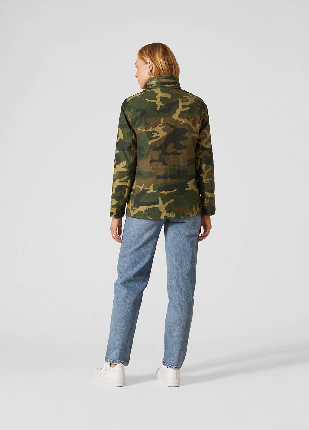 Оливкова (хакі) демісезонна куртка Alpha Industries