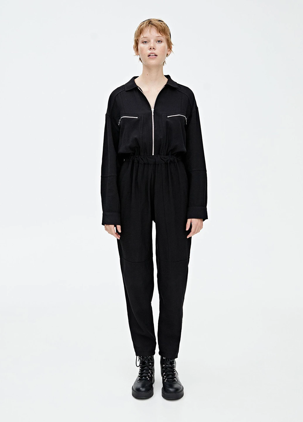 Комбинезон Pull & Bear комбинезон-брюки однотонный чёрный кэжуал вискоза