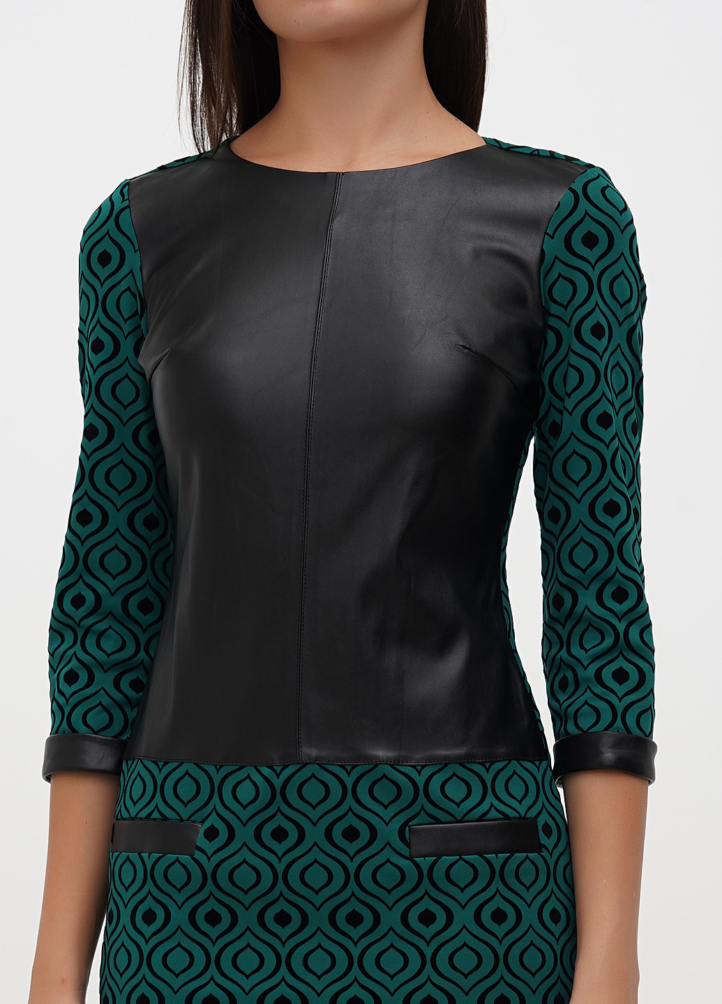 Зелена кежуал сукня Sassofono з абстрактним візерунком