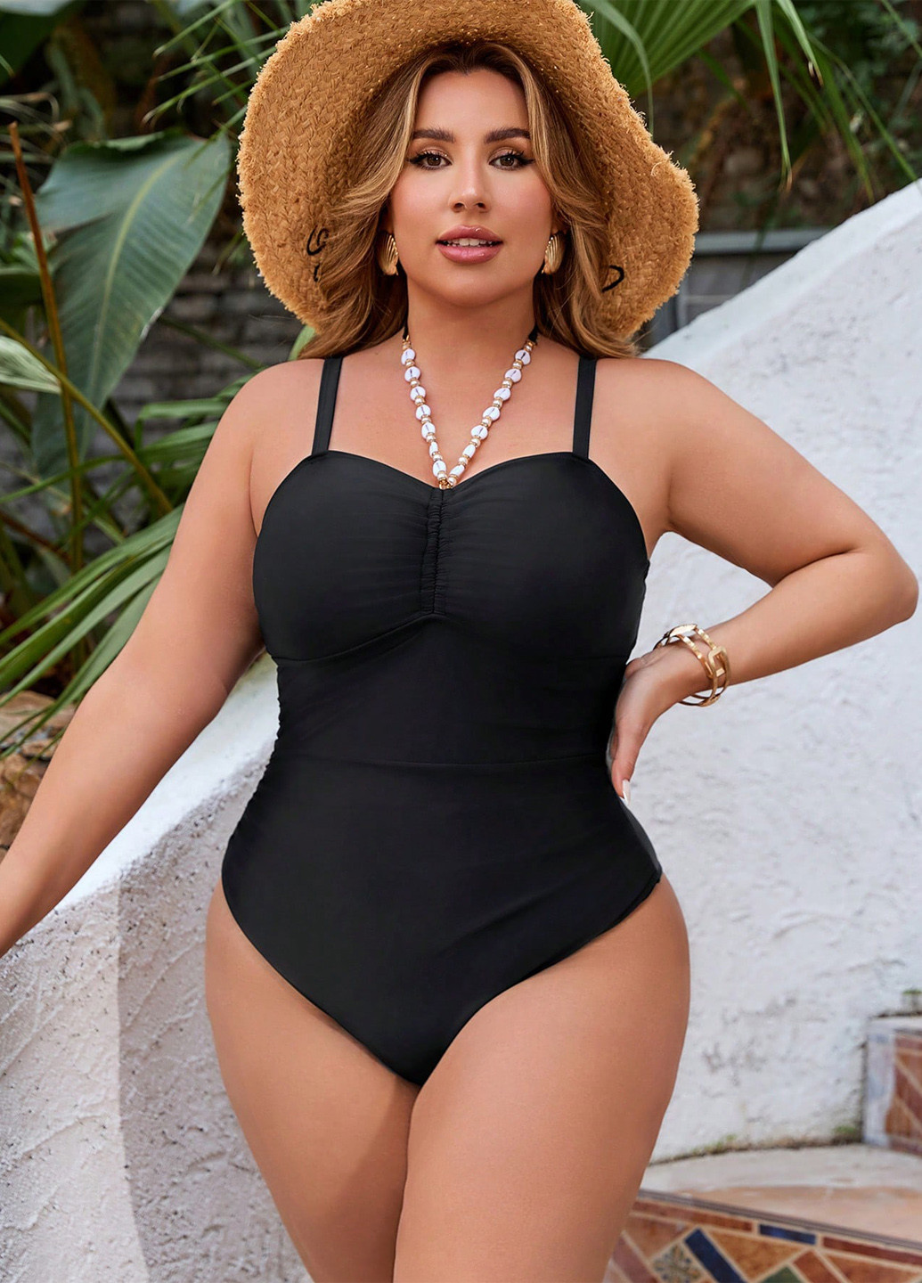 Черный летний купальник слитный SHEIN