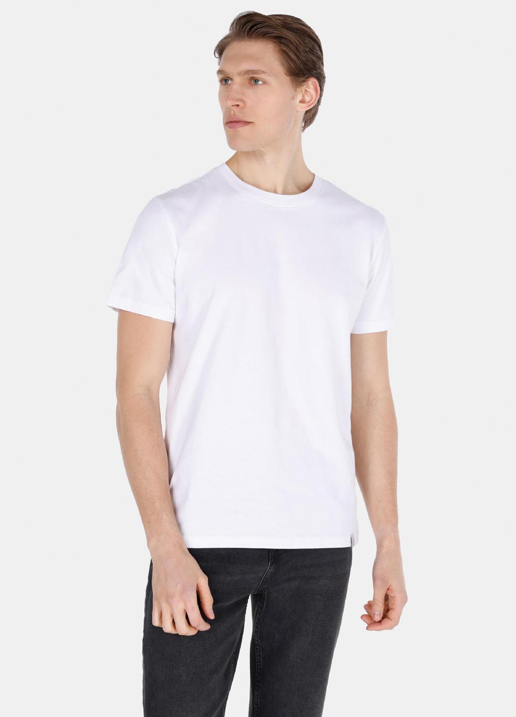 Белая футболка Colin's