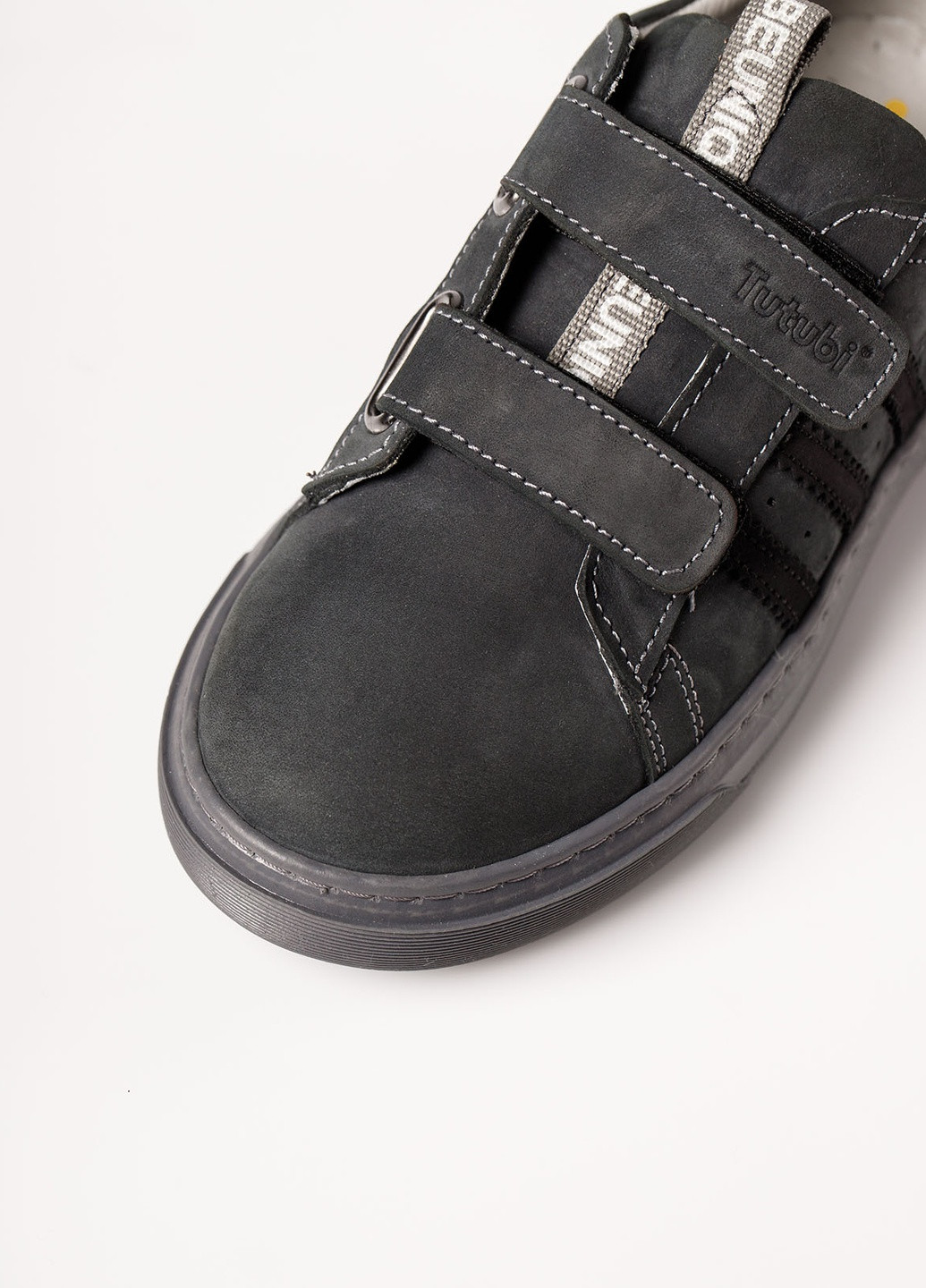 Темно-сірі Осінні кросівки з нубука для хлопчика Tutubi