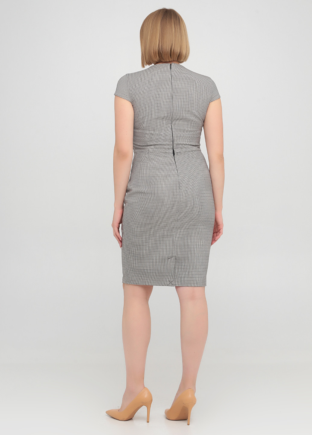 Сіро-коричнева ділова сукня футляр H&M з візерунком "гусяча лапка"