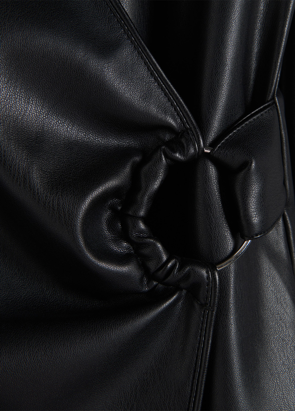 Чорна кежуал сукня на запах Reserved однотонна