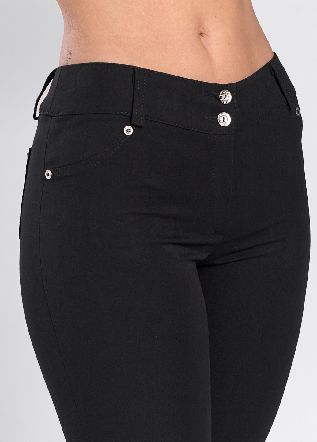 Черные кэжуал демисезонные прямые, укороченные брюки Ut
