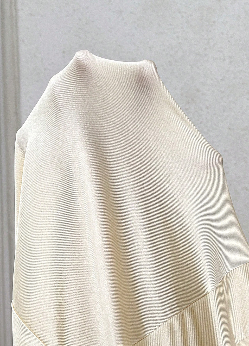 Молочное праздничный, вечернее платье футляр SHEIN однотонное