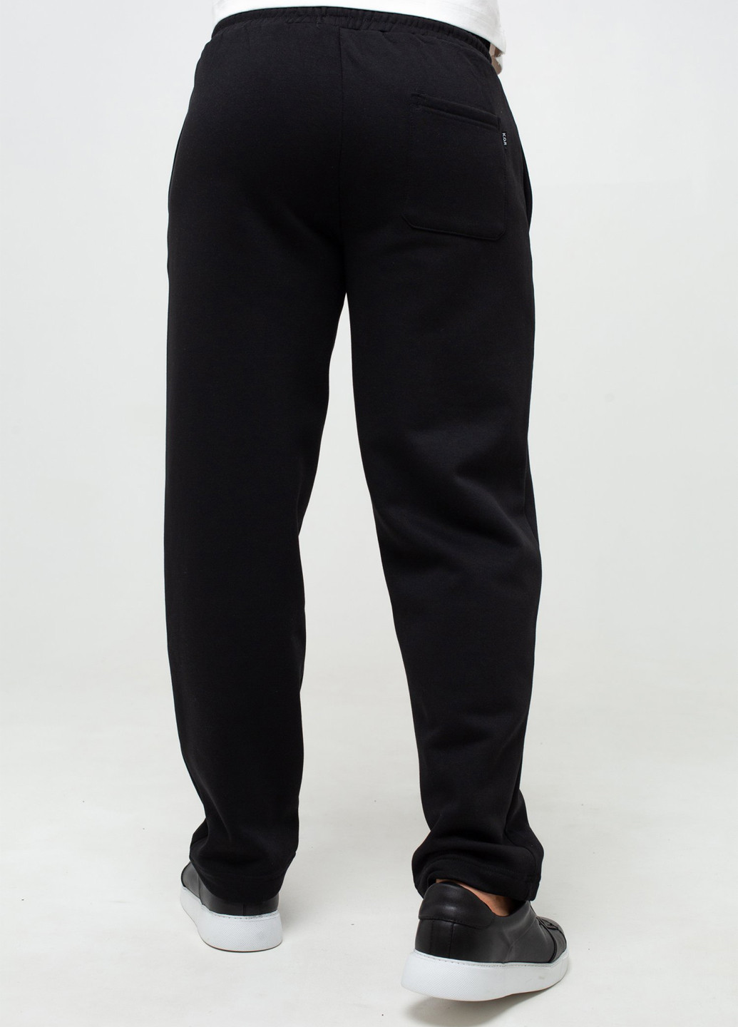 Черные спортивные, кэжуал демисезонные прямые брюки K.O.R