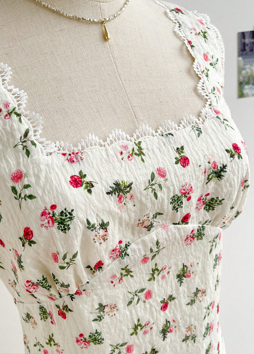 Молочна кежуал сукня а-силует SHEIN з квітковим принтом