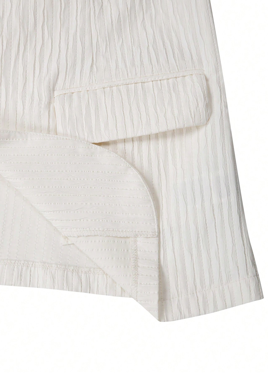 Молочный летний костюм (пиджак, шорты) с шортами SHEIN