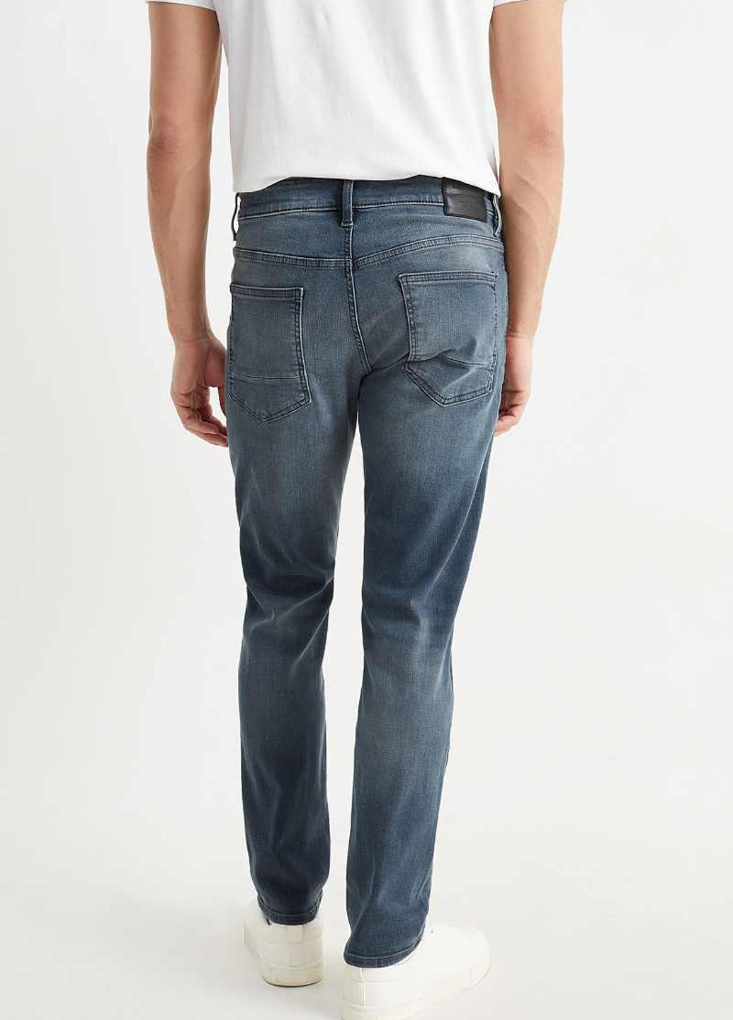 Серо-синие демисезонные слим джинсы C&A