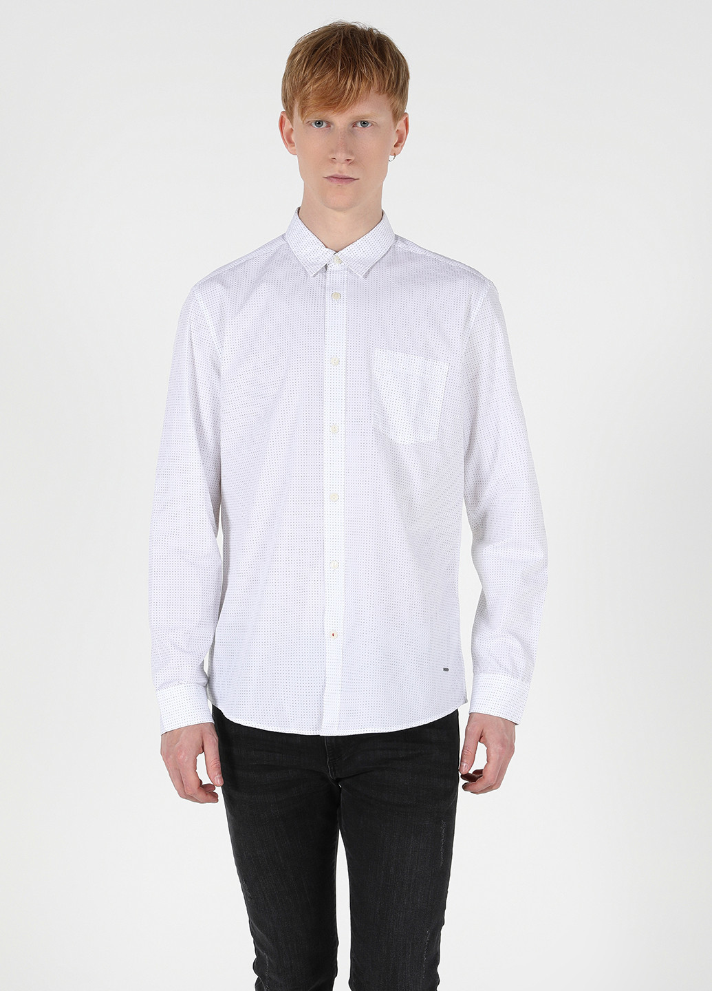 Белая кэжуал рубашка с геометрическим узором Colin's
