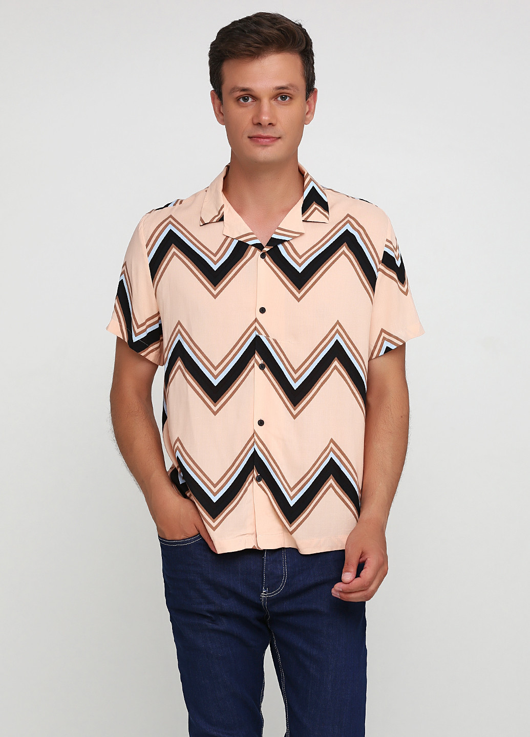 Персиковая кэжуал рубашка с геометрическим узором Asos