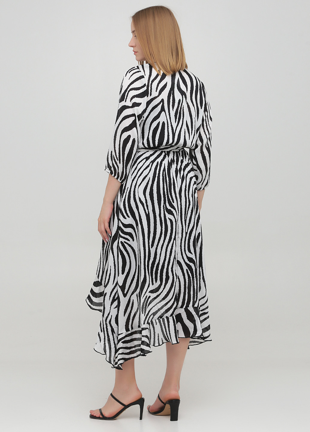 Черно-белое коктейльное платье на запах Fair Lady зебра