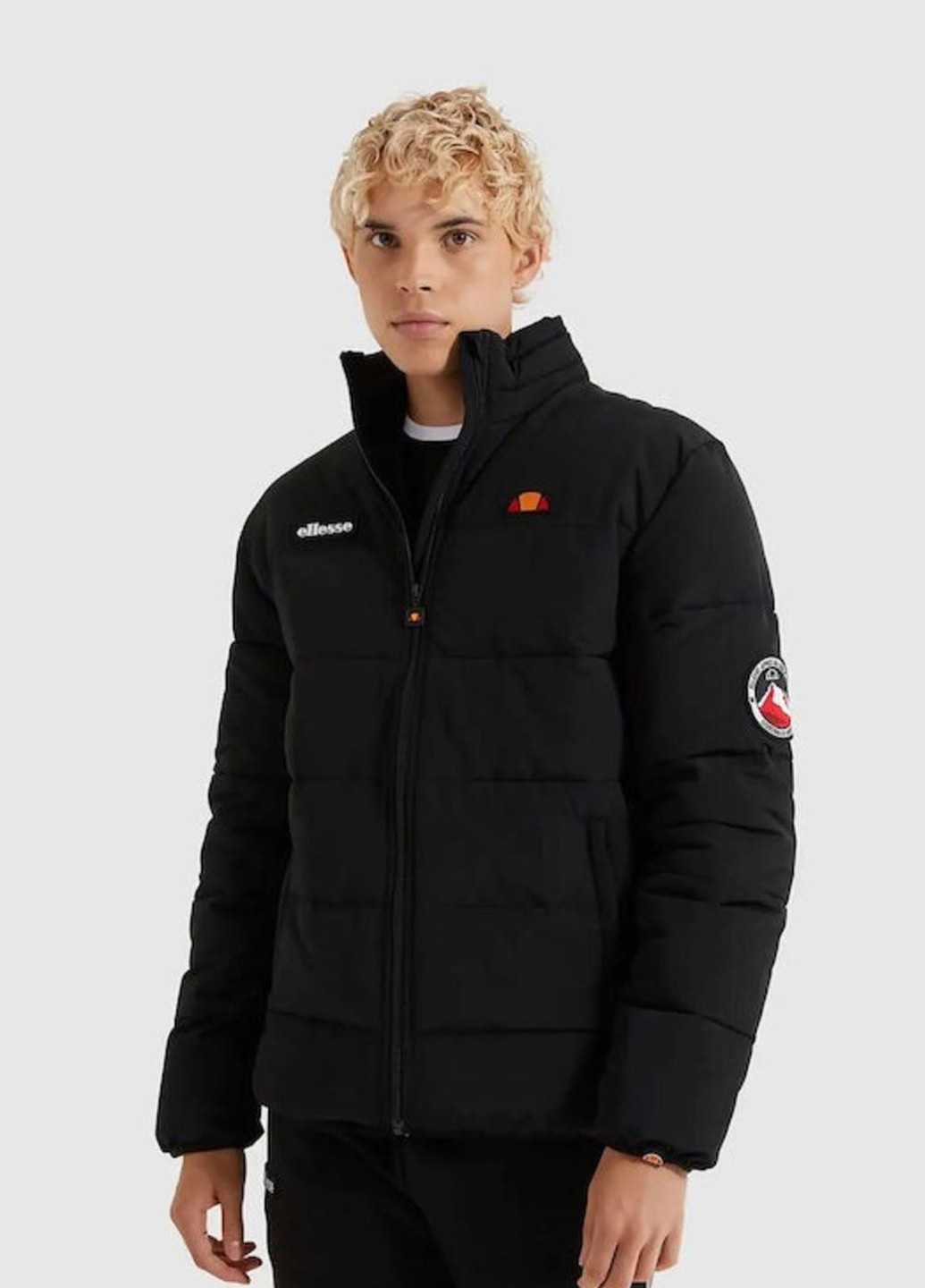 Чорна демісезонна куртка shr12789-011 Ellesse NEBULA PADDED